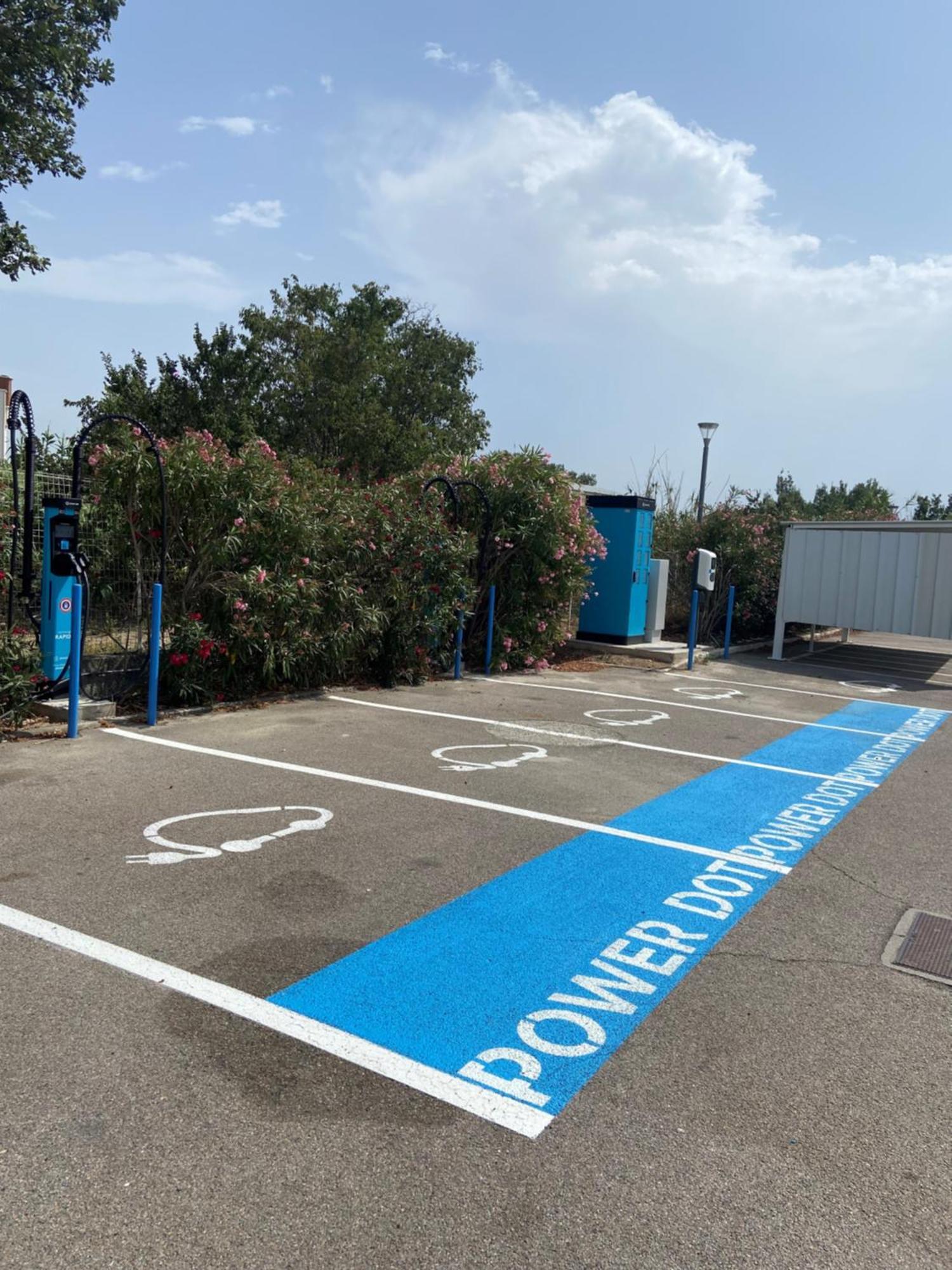 Отель Ibis Perpignan Sud Saint Charles Экстерьер фото